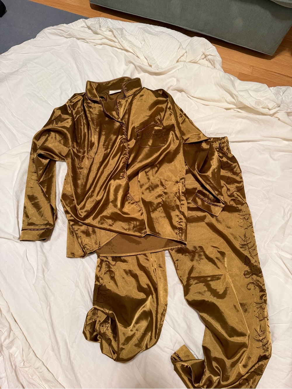 Silk-Feel Gold Satin Pajama Set - Luxurious Women's Sleepwear